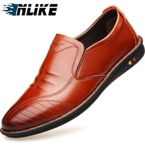 INLIKE Men Leather Flats Loafers Shoes Solid Color Breathable Non-slip Slip-on Soft Buttom Doug Shoes