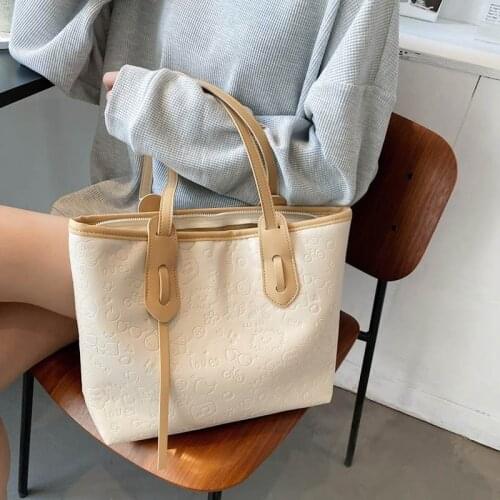 Large-capacity Handbag Female Summer 2021 New Trendy Fashion One-shoulder Underarm Bag Net Red Casual Ins Portable Tote Bag
