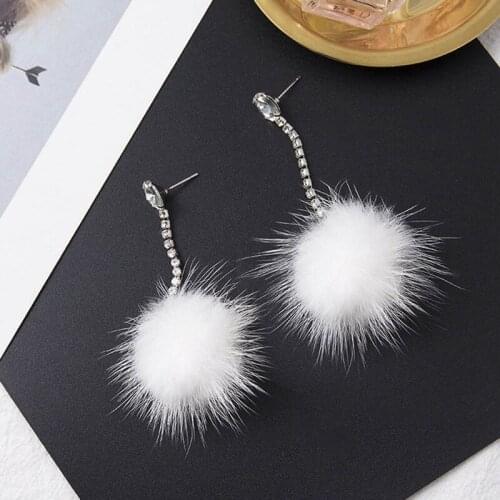 Temperament Joker Paws Crystal Soft Water Mink Ear Studs Ball Drop Earrings Womens Korean Jewelry Christmas Gifts