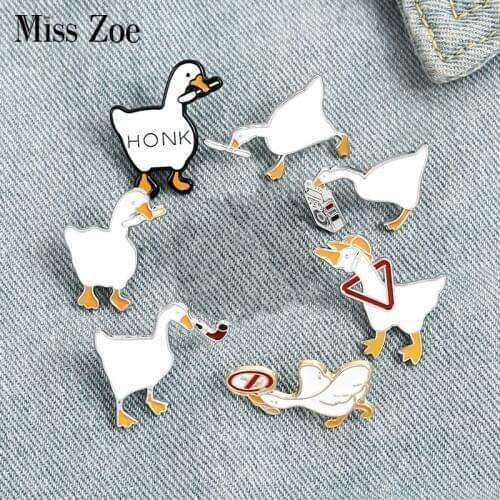 10Styles Honk Honk Enamel Pin Custom Naughty Goose Brooch Bag Lapel Pin Cartoon Funny Animal Badge Jewelry Gift for Kids Friends