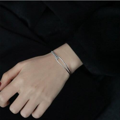Double Layer Chain Hoop Bracelet On Hand For Couple Silver Color Kpop Minimalis Understated Delicate Fashion Unisex Jewelry Gift