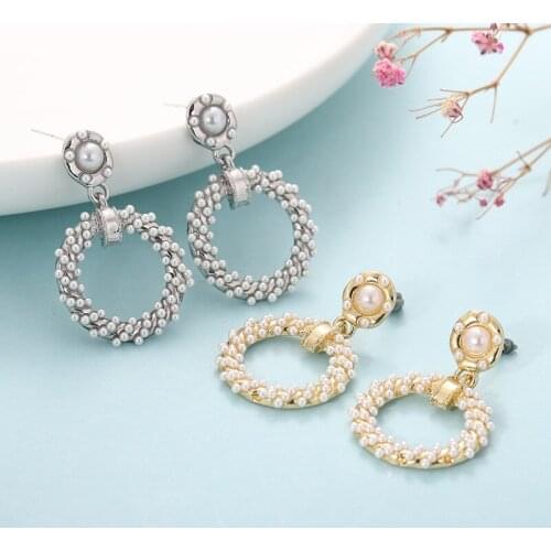 Retro Twisted Metal Round Simulated Pearl Earrings for Women Girl Gold Color Metal Geometric Pearl Drop Earrings Wedding Jewelry