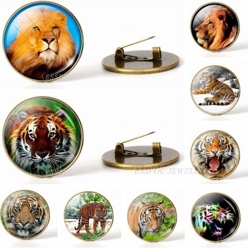 2019 Hot Lion Tiger Brooch Pins Lionking Animal Brooches Glass Cabochon Unisex Accessories Decoration Classic Movie Jewelry