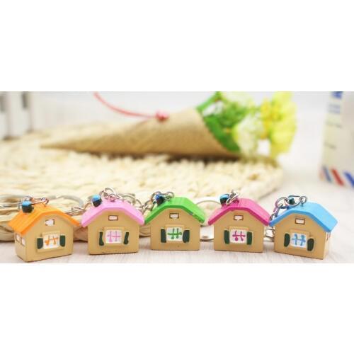 Original Creative Cute Little House Keychain Simulation Mini House Pendant Key Ring Novelty Key Chain Christmas Birthday Gift