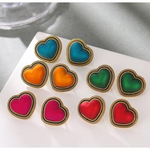Vintage Gold Heart Acrylic Stud Earrings Women Fashion 5 Colors Peach Heart Stud Earrings Wedding Trend Jewelry Party Gift