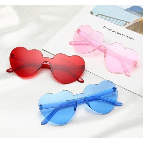 Love Heart Sunglasses Women Big Frame Personality Sunglass Fashion Cute Sexy Retro Cat Eye Vintage SunGlasses Pink Female