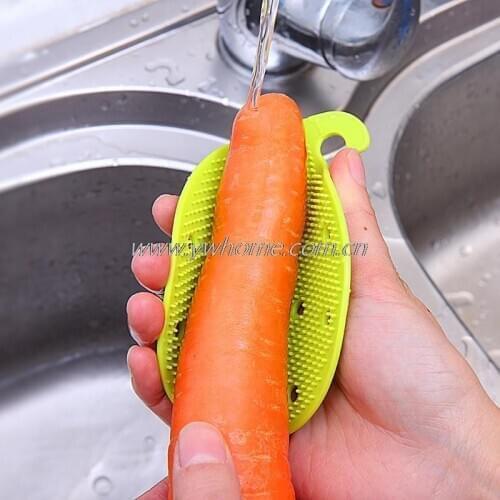 1 pc Vegetable Cleaning Brush Cute Shape Random Color Silicone Fruits Easy Cleaning Brush For Potato Carrot Ginger Cleaning