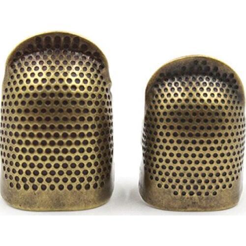 1pcs Antique Brass Sewing Thimble Needles Metal Finger Protector Thimbles Ring Thimble Hoop DIY Sewing Knitting Supplies