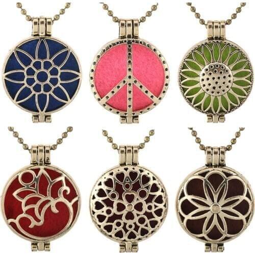 Personality Style Sunflower Hollow Necklace Retro Open Pendant Aromatherapy Oil Diffuser Exquisite Perfume Lockets Charm Jewelry