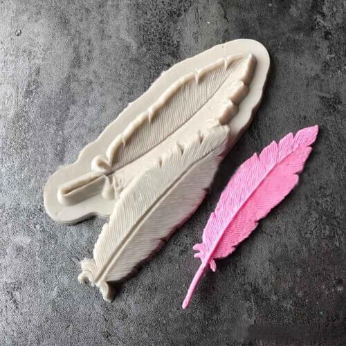 Silicone Mold Feather Creamy-White 10.5cm(4 1/8") long 9.3cm(3 5/8") long, 1 Set