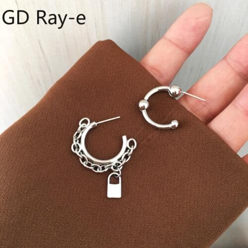 Womens Hip Hop Trendy Asymmetric Earrings Small Lock C Word Earrings Temperament Personalized Earrings 1981Y3