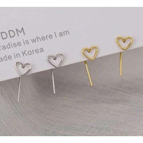 2021 Minimalism Love Earrings New Korean Temperament Small Heart Studs Earrings Simple Fashion Jewelry Girls Party Gift