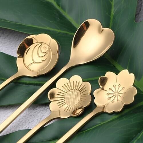 Flowers Design Gold Spoon Long Handle Dessert Tea Coffee Mixing Spoon Stainless Steel Vintage Teaspoons Drink Tableware 1PC