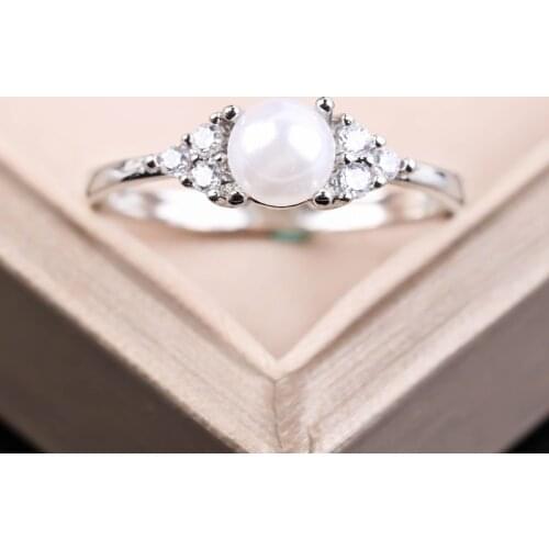 Simple style Silver Color Simulated-Pearl Rings Fashion Women Wedding Engagement Rings Jewelry for Female Friend Party Best Gift