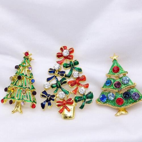New Year Christmas Brooch Christmas Cute Tree Old Boots Plus Orchid Fashion Jewelry Gift Christmas Decoration Brooch