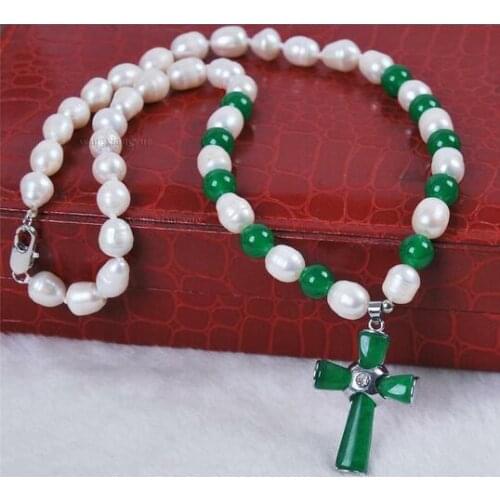 7-8mm Natural Rice White Cultured Pearl/Green Jade Cross pendan necklace