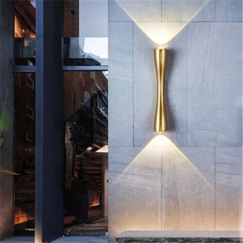 Modern and simple LED wall lamp 24cm 35cm electroplating golden wall lamp creative small waist LED decorative wall lamp