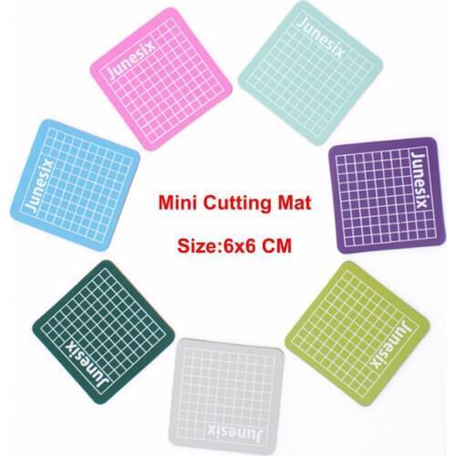 1pcs/Pack 6x6cm PVC Mini Mat For Paper Cutting And Rubber Stamp Craving DIY Scrapbooking