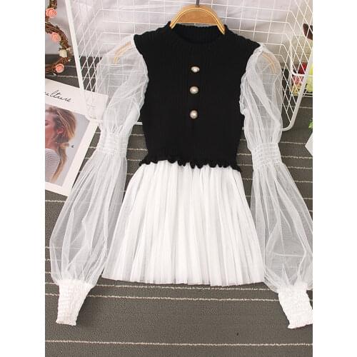 2021 Early Spring New Round Neck Blouse Women Pleated Lantern Sleeve Stitching Hedging Knitted Blusa Lace Shirt C796