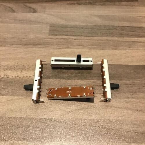 10pcs SC-302N long 45MM balanced smooth slide potentiometer B10K / Handle length 10MM 30mm trip 3 feet +10pcs fader cap