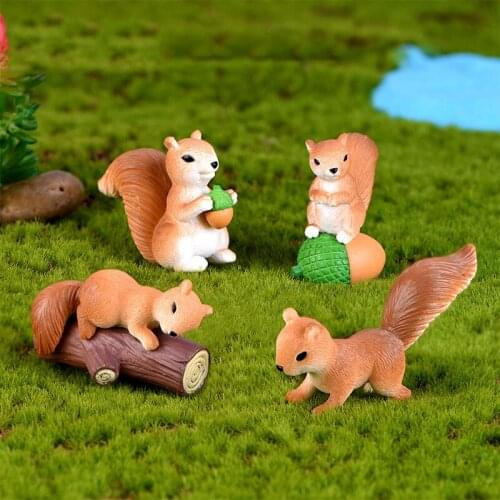 6PCS Lovely Squirrel Family Model Cartoon Animal Figurine Dollhouse Cake Home Decor Miniature Fairy Garden Decoration