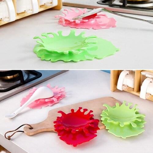 Plastic Ketchup Shape Spoon Rest Holders 4 Colors Splashing Blood Stand Organizer AUG889