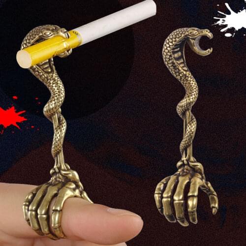 Creative Metal Ancient Gold Cobra Skull Hand Ring Cigarette Holder Clip Driving Playing Games Guitarist Perfect Equipment