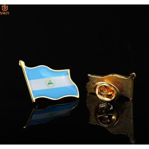 Nicaragua Waving Flag Brooch North American Countries Banner Cowboy Suit Lapel Pin Brooch Badge Jewelry Collectible
