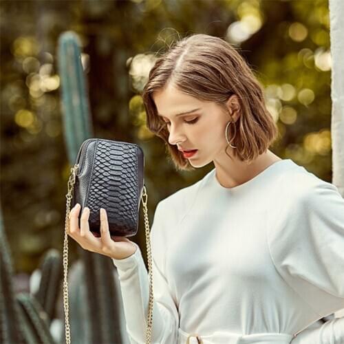 2021 New Luxury High Quality 100% Genuine leather Lady Girls Mobile Phone Crossbody Shoulder All Match Wild Handbag For Women