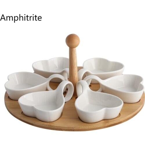 Ceramic Separate Plate From The Plate Of Dessert Of The Fruit Bowl Of The Restaurants Spice Plate With Bamboo Tea Tray Set Of