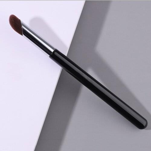 Concealer Makeup Brusher Eye Foundation Liquid Shadow Cream Concealer Brush Small Foundation Concealer Buffer Brush Makeup Tool