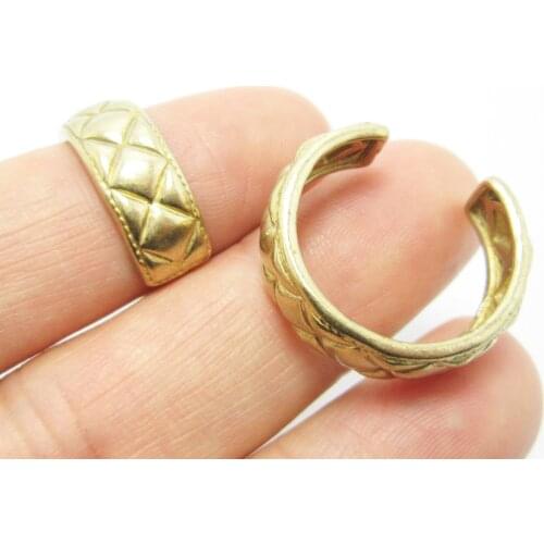 Brass rings for men and women 24x20.5x7.7mm Adjustable embossing grid Brass finger rings R999