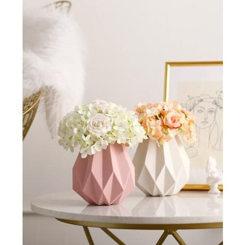 Nordic Style Ceramic Vase Ornaments Home Decoration Simulation Vase Creative Living Room Modern Home Decor