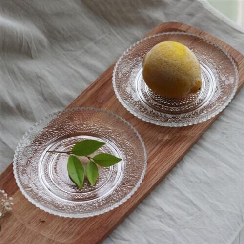 Romantic breeze retro embossed pattern glass plate transparent breakfast plate fruit plate snack plate cake snack plate