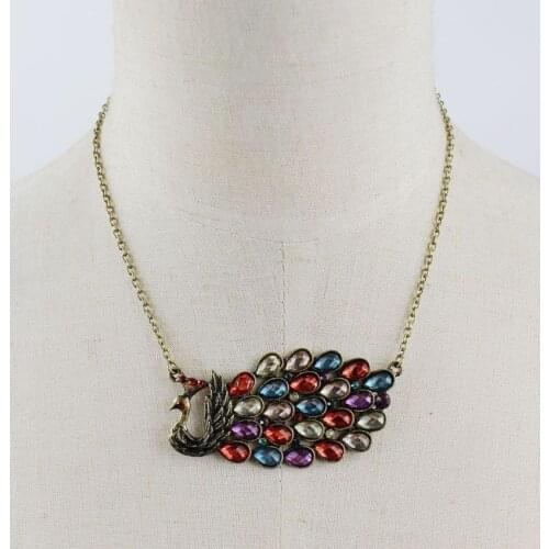 Fashion female short design fashion acrylic stone animal peacock design necklace