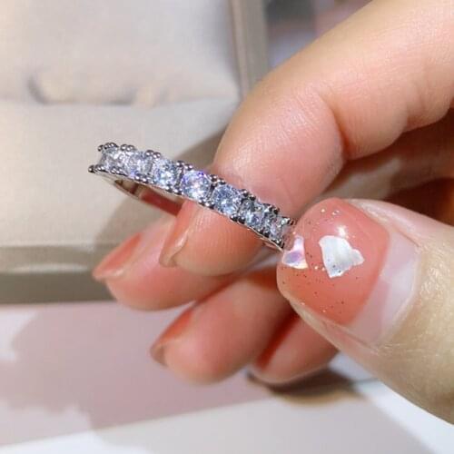 Luxury Sparkly white Zircon Ring For Women Engagement Wedding Shiny Ring Party Jewelry Fashion Female