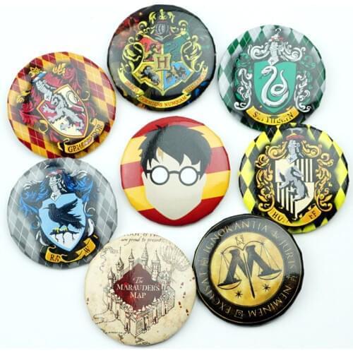 8Pcs/Set Cute Cartoon School Figure Pins Brooches Badges Chest Ornament Cosplay Itabag Bag Clothing Accessoies Friends Gift New