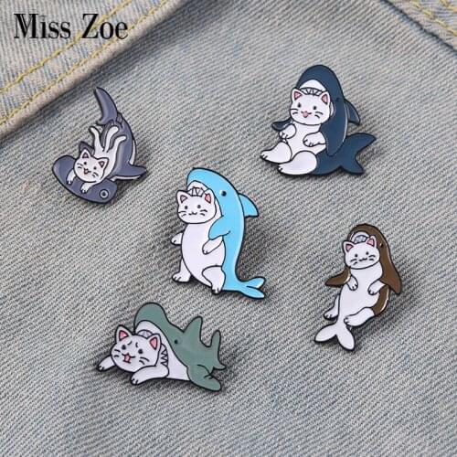 Cat and Fish Enamel Pin Beluga Whale Brooches Humpback Whale Metal Badges Bag Clothes Pins Up Jewelry Gift for Animal Lover