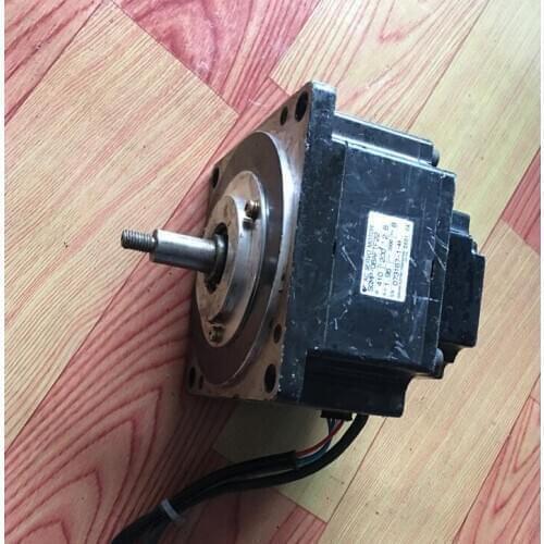 SGMP-06AFTF22 servo motor , used one , 90% appearance new , test goods , free shipping