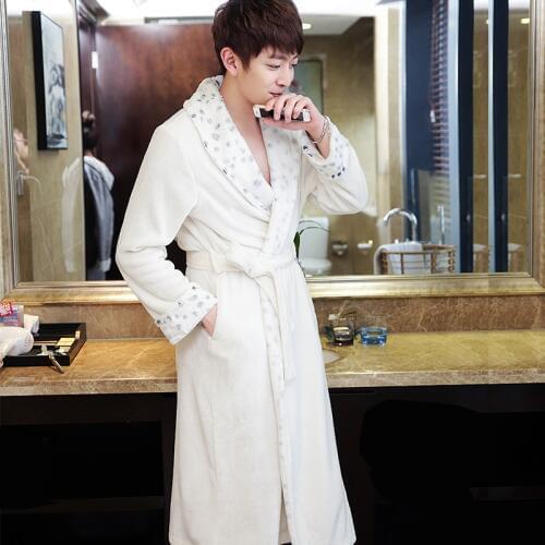 New Fashion Lovers Luxury Fur Soft as Silk Flannel Long Bathrobe Men Winter Warm Kimono Bath Robe Mens Dressing Gown Male Robes