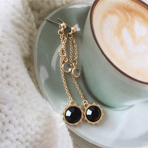 2020 New Trend Gold Color Plating Sun Flower Shape with Red Blue Peach Black Charm Chain Tassel Drop Earrings For Women Party
