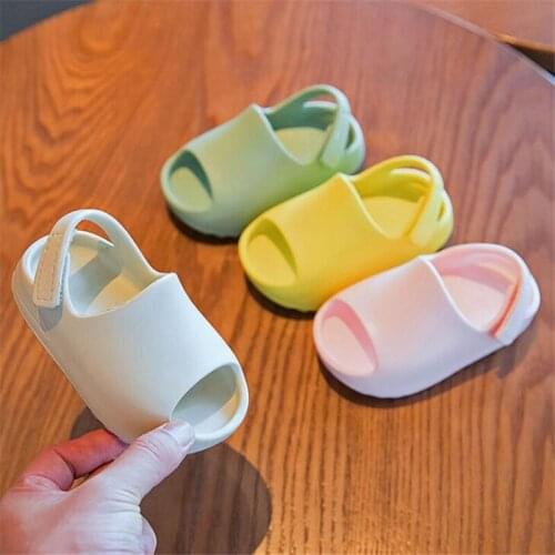 Kids Slippers New Summer Boys Girls Slippers Non-slip 1-4Years Children Beach Shoes Baby Home Sandals Kids Flip Flops