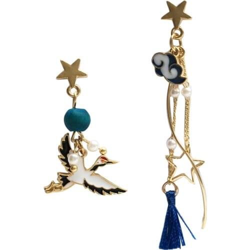 Asymmetric Japanese Style Girls Cloud Tassel Enamel Flying Bird Clip on Earrings Blue Crane Earrings No Piercing Ears For Women