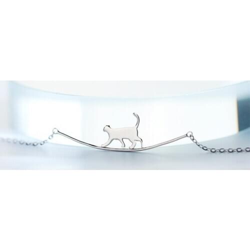 Sole Memory Cat Arc Cute Sweet Fresh 925 Sterling Silver Clavicle Chain Female Necklace SNE595