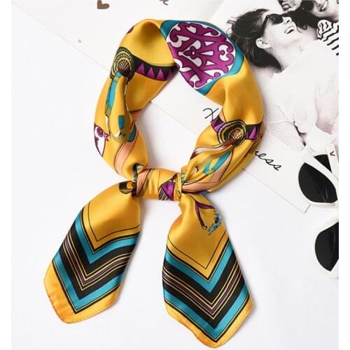 2018 new summer decoration woman fashion scarves horse pattern printing 70cmx70cm small square scarf scarves headscarf hot gift