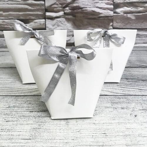 Wedding Gift Box for Guests Kraft Candy Bag White Paper Birthday Favors Party Thank You Decor Packaging Souvenirs Boite Cadeaux