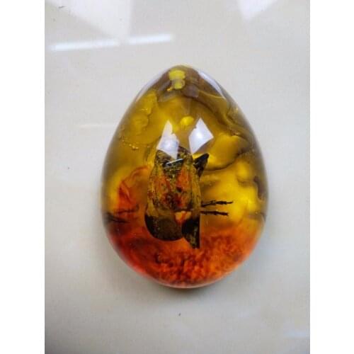 Exquisite Chinese artificial amber resin insect necklace pendant