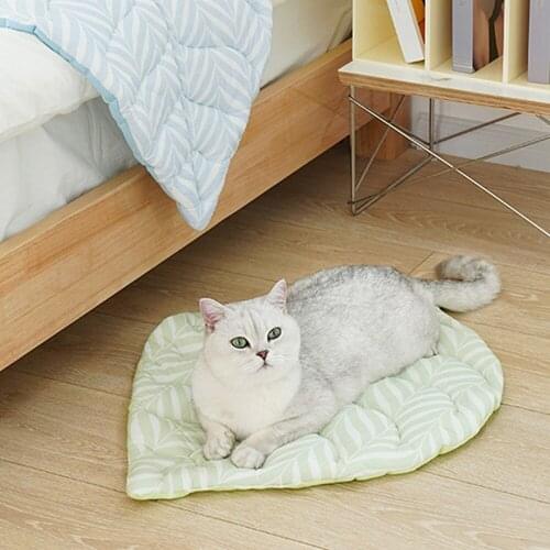 Pet Cooling Pad Dog Summer Sleeping Mat Pet Cats Cooling Blanket Sleep Cushion, Keep Pets Cool Comfort for Cats and Dogs