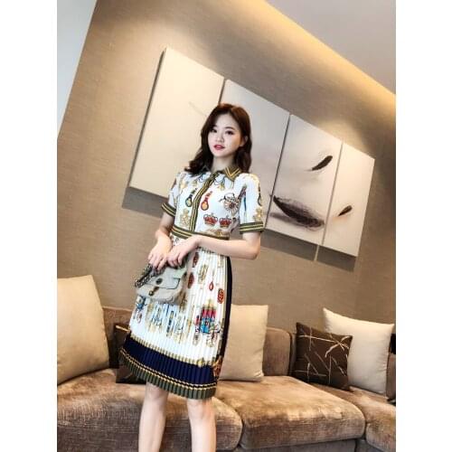 High Qualit Elegant holiday party Dress 2020 Summer new arrival striped print short Sleeve A-Line Knee-Length Pleated Dress