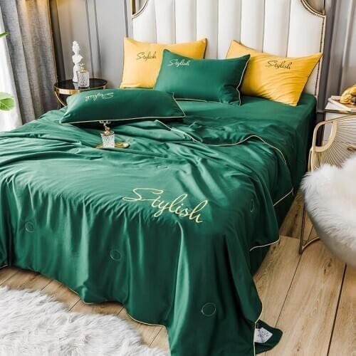 Stylish Summer Quilt Coverlet Bed Set Full or Queen Quilt Set 4pcs with King Quilt and Two King Pillow Case and Sheet
